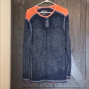 Men's Buckle Black long sleeve blue orange tee